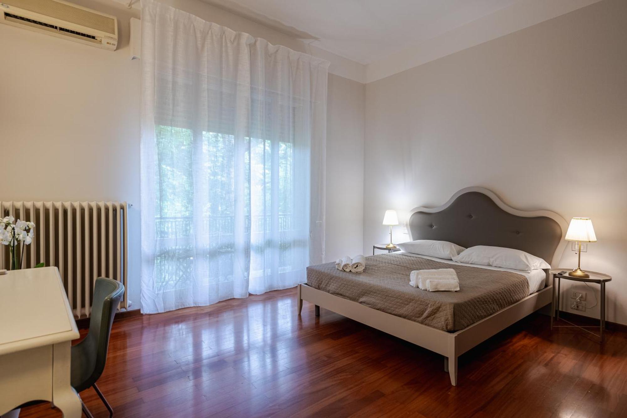 Room & Breakfast D'Annunzio 拉文纳 外观 照片